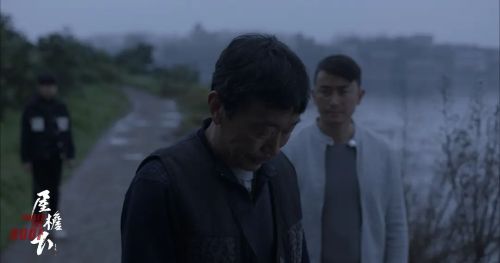 屋檐下