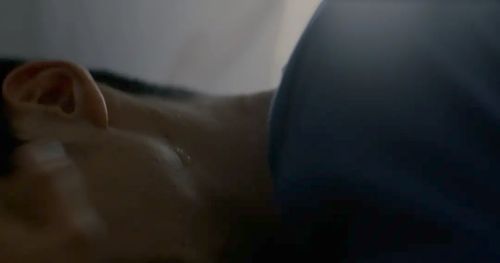 我们在河畔希望被鱼怪吃掉
