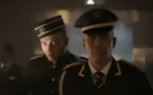 《猎杀游戏》发布“今晚有变”预告