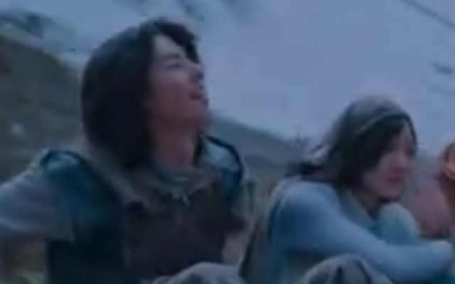 《他年她日》发布“爱无时差”版预告