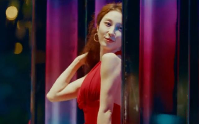 《飞驰人生3》主题曲《大雨来财》MV