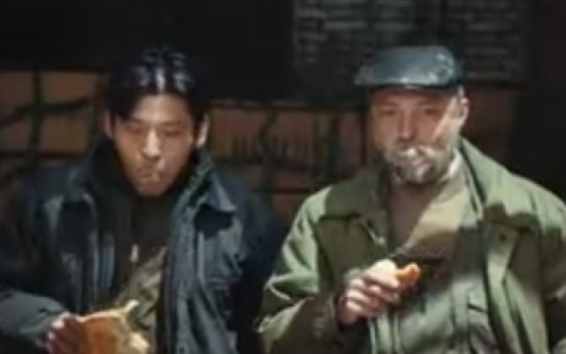 《飞行家》发布“我要上天”版预告