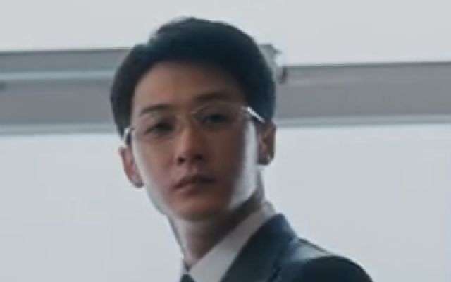 《震耳欲聋》高清