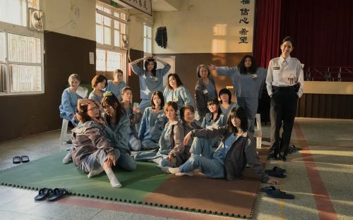 阳光女子合唱团