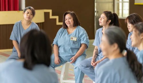 阳光女子合唱团