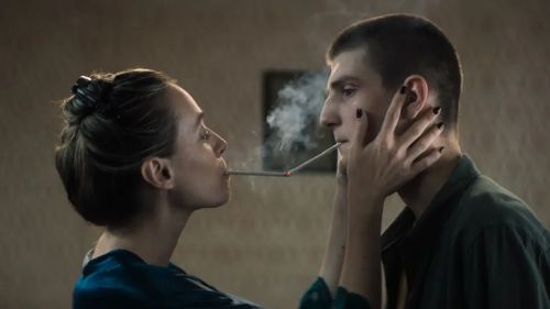 看着我