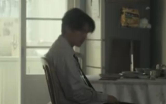 《消失的人》发布“贪欲成魔”正片片段