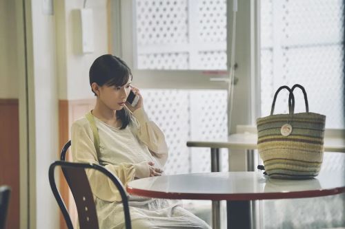 无法在你的脸上哭泣