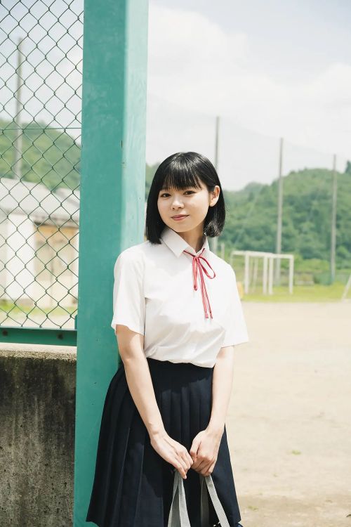夏日暗涌