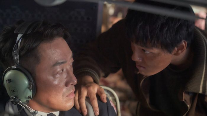 电影《劫机》曝预告 6月21日将在韩国上映