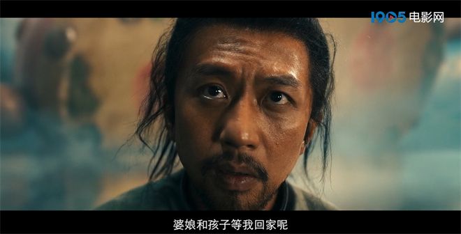 电影《沙海之门》发布首支预告和海报，邓超荣梓杉上演生死搏杀。