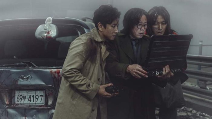 电影《寂静》曝预告和剧照，将于7月12日在韩国上映。