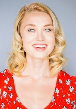 泰丝·登根斯坦 泰丝·登根斯坦