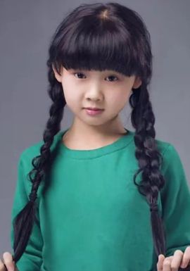 严佳茵