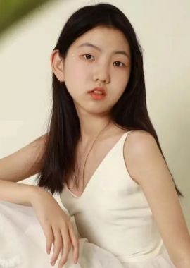 胡竞予