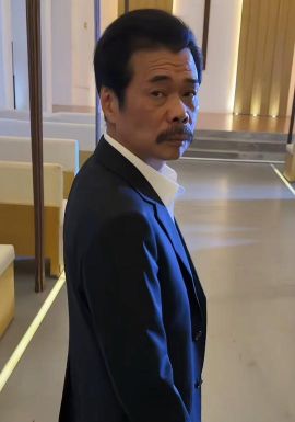 周哇人