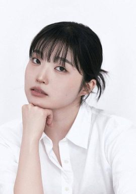 姜彩允