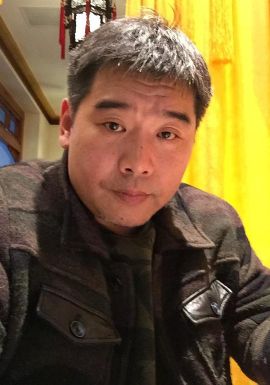 万昊