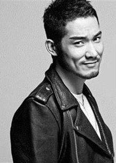 赵健
