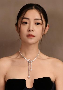 卫诗雅