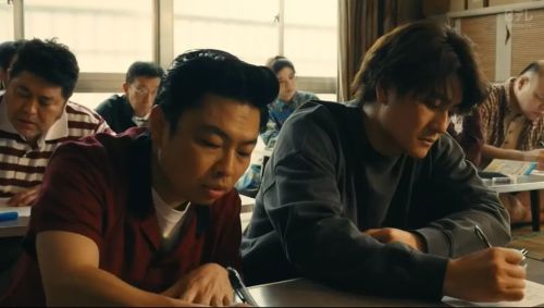 照亮街道的家伙们 街並み照らすヤツら