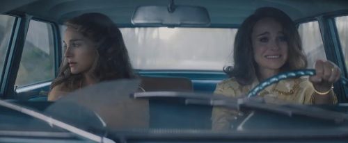 湖中女人