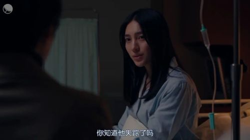 在荒丘上狩猎
