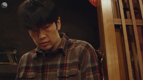在荒丘上狩猎