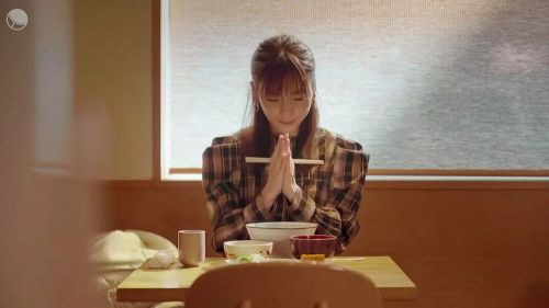 默食女子
