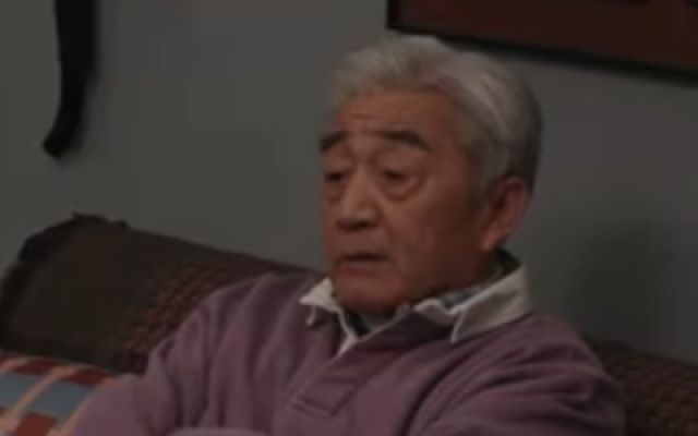 《三人行》预告