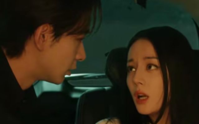 聂九罗演技全开佯装病发，一拳打晕炎拓