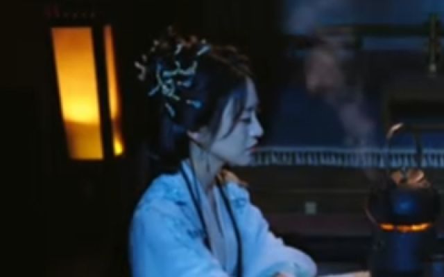 《长相忆之灯冶未央》执棋谋爱真心博弈