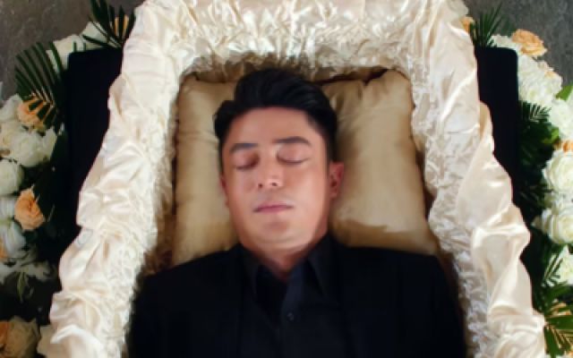 病重男为自己举办葬礼！一个电话让其“起死回生”？