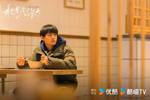 秋雪漫过的冬天