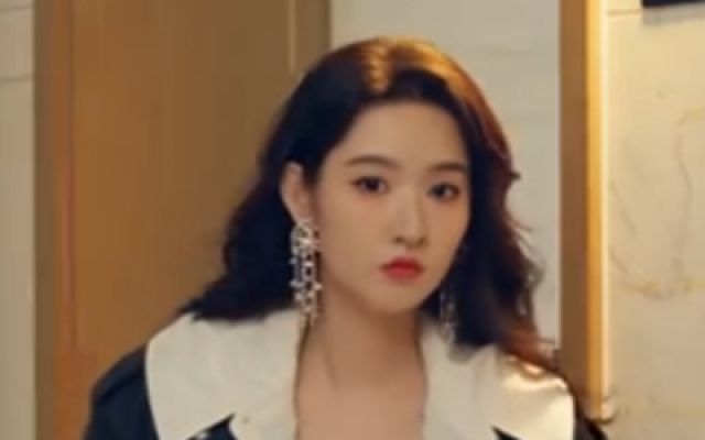 霸总也难逃“爹味儿”父亲？欢儿意外听到男主秘密！