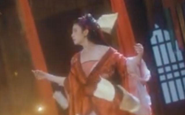 《 在你眉梢种红豆》片段预告