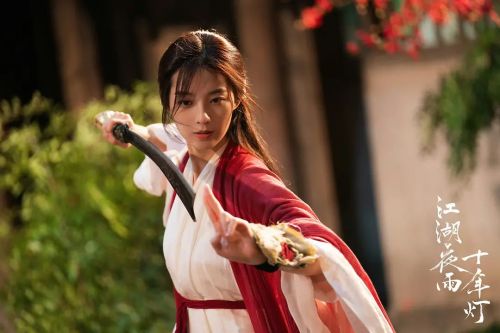 江湖夜雨十年灯