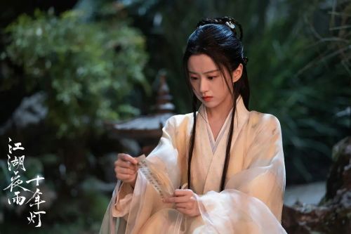 江湖夜雨十年灯