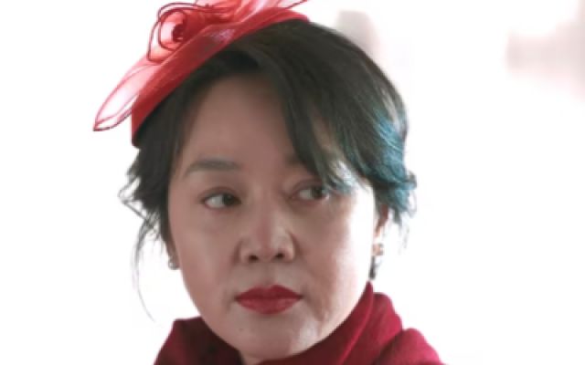 太离谱！母亲立遗嘱遗产全给陌生人，亲生孩子一分没有？