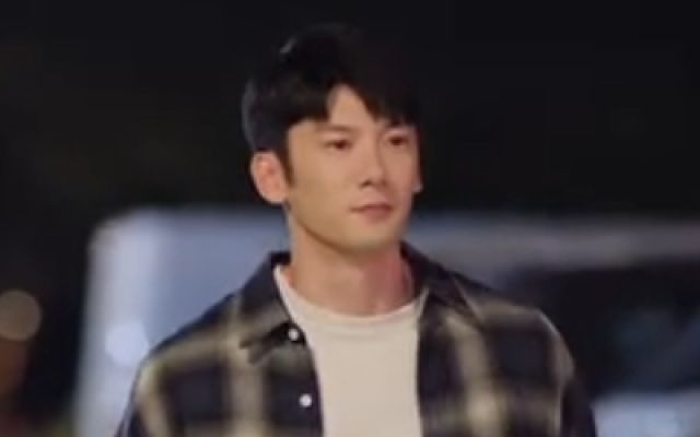 《爱情有烟火》定档预告