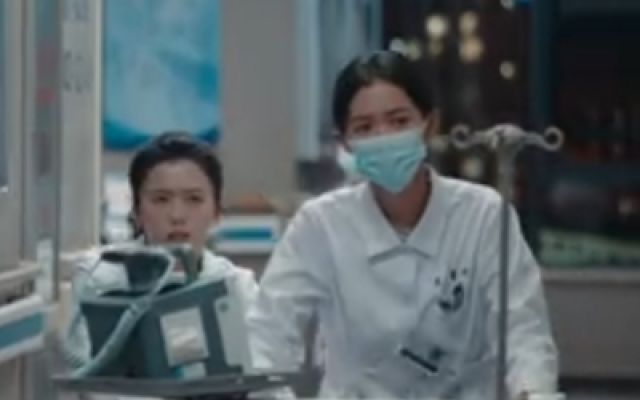 《问心2》定档预告