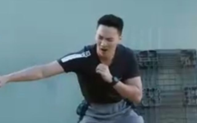 《菜鸟炊事兵》预告