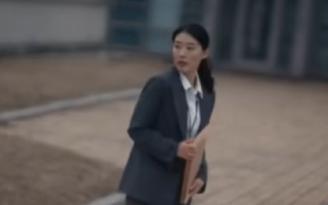 《检察官室的提案》定档预告